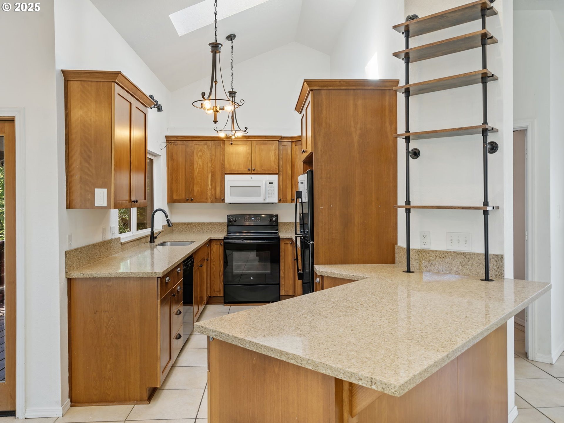 Carol Ann Dr, Newberg, OR 97132