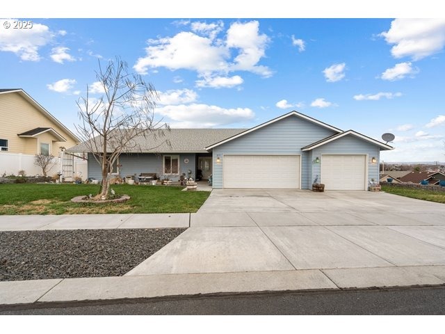 Desert Sky Dr, Hermiston, OR 97838 #1