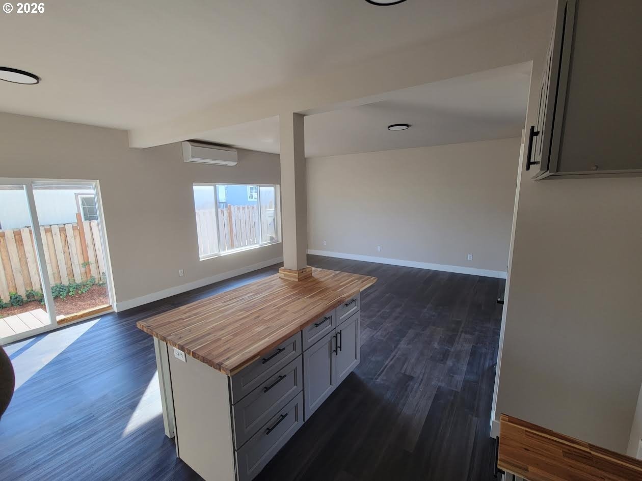 Allison Ave, Sutherlin, OR 97479 #1