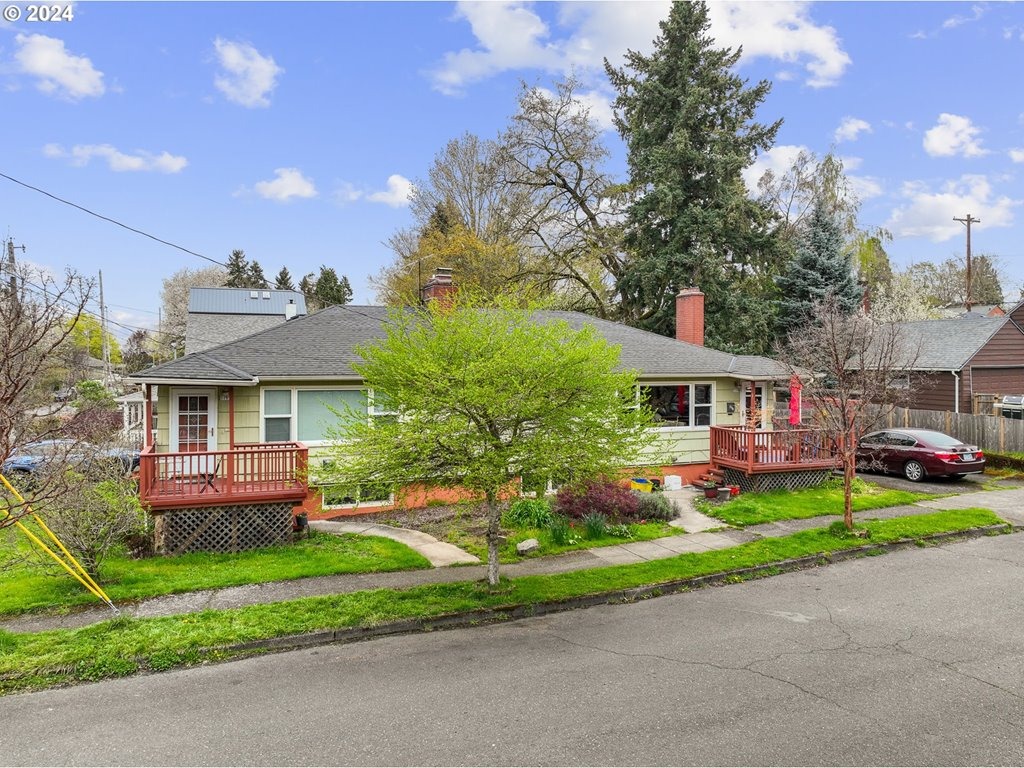 Tibbetts St, Portland, OR 97206