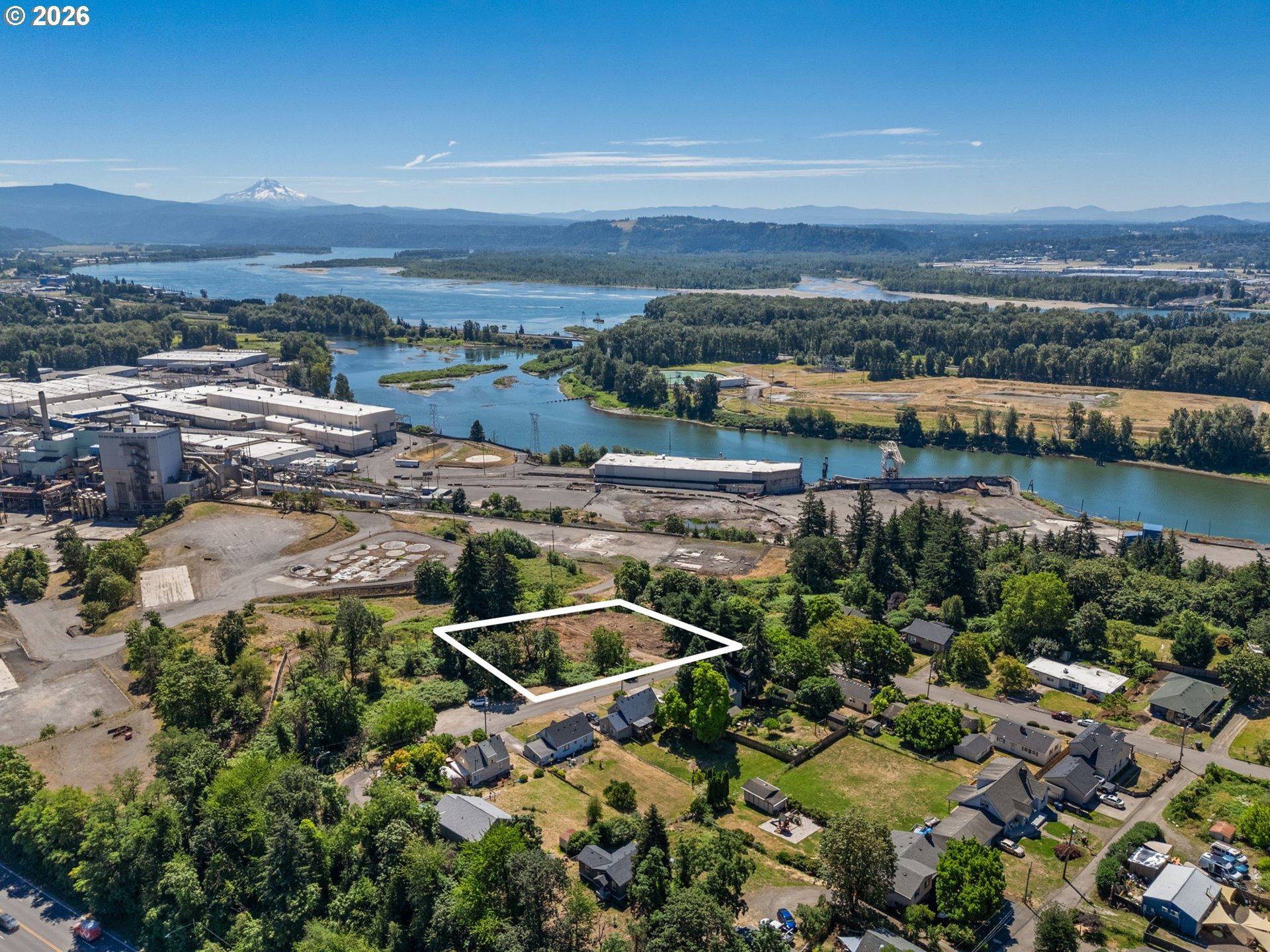 Elm St, Camas, WA 98607
