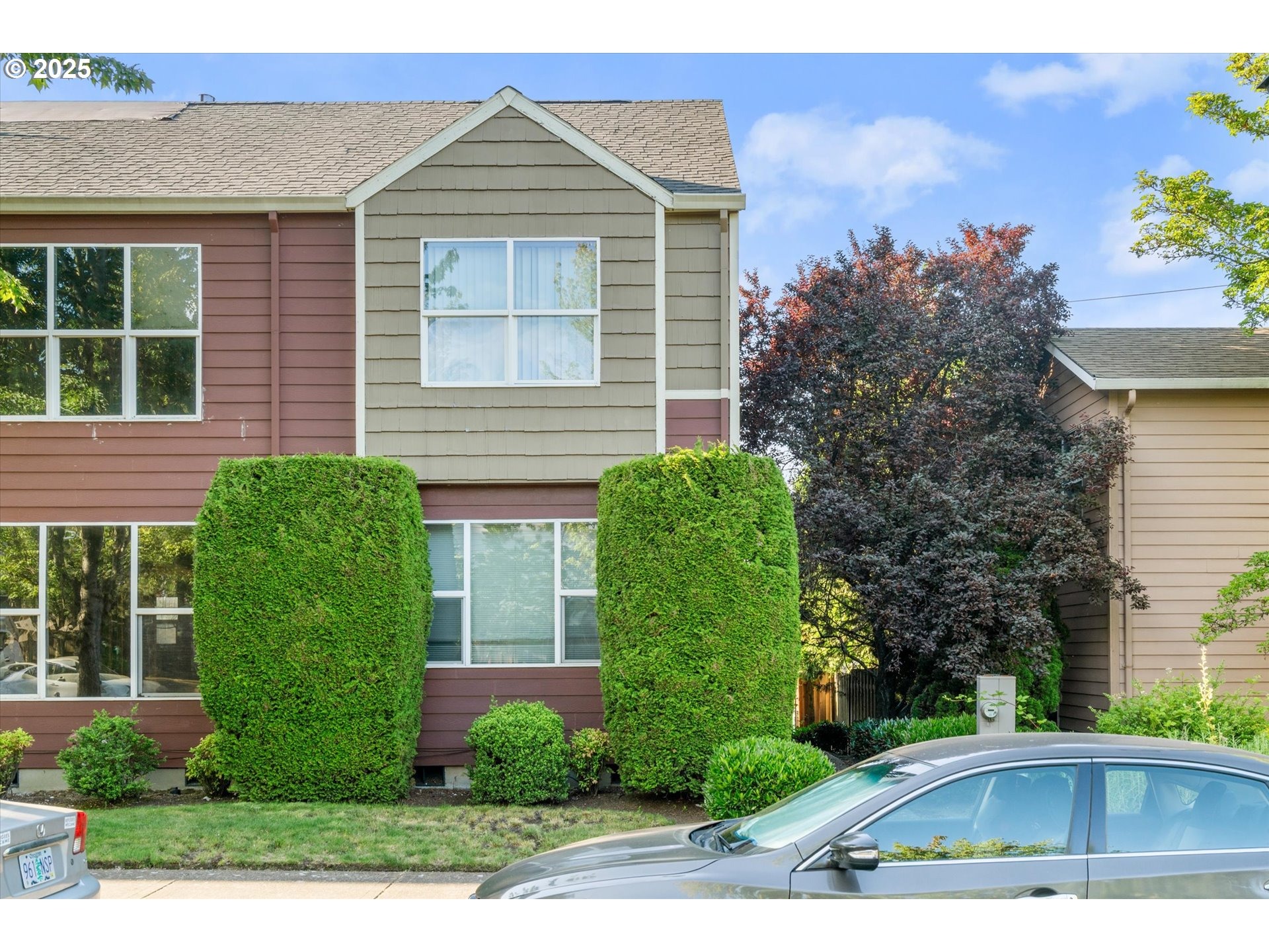 Beech St, Portland, OR 97230