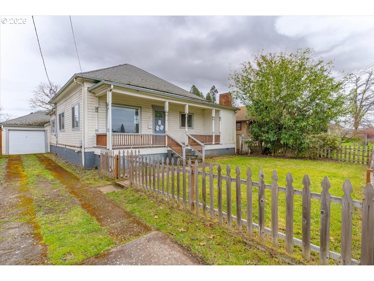 Main St, Lebanon, OR 97355 #1