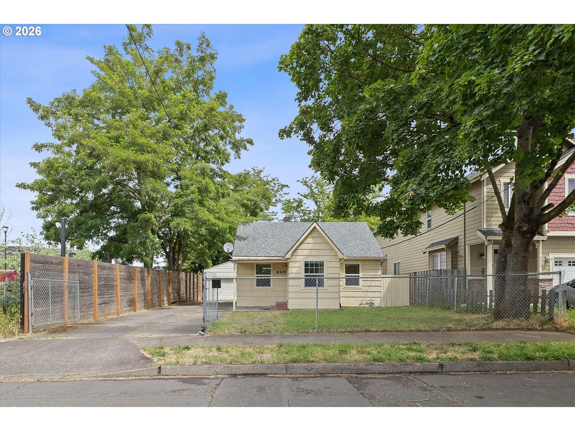 Rhone St, Portland, OR 97266