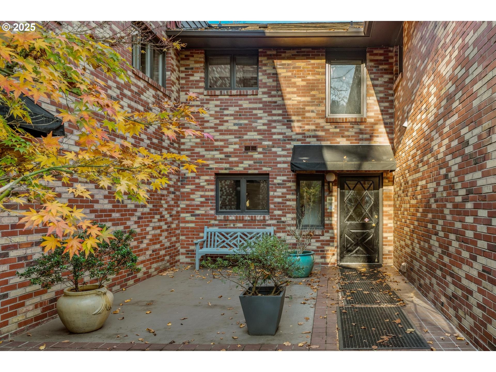 19th Ave, Portland, OR 97201 #1