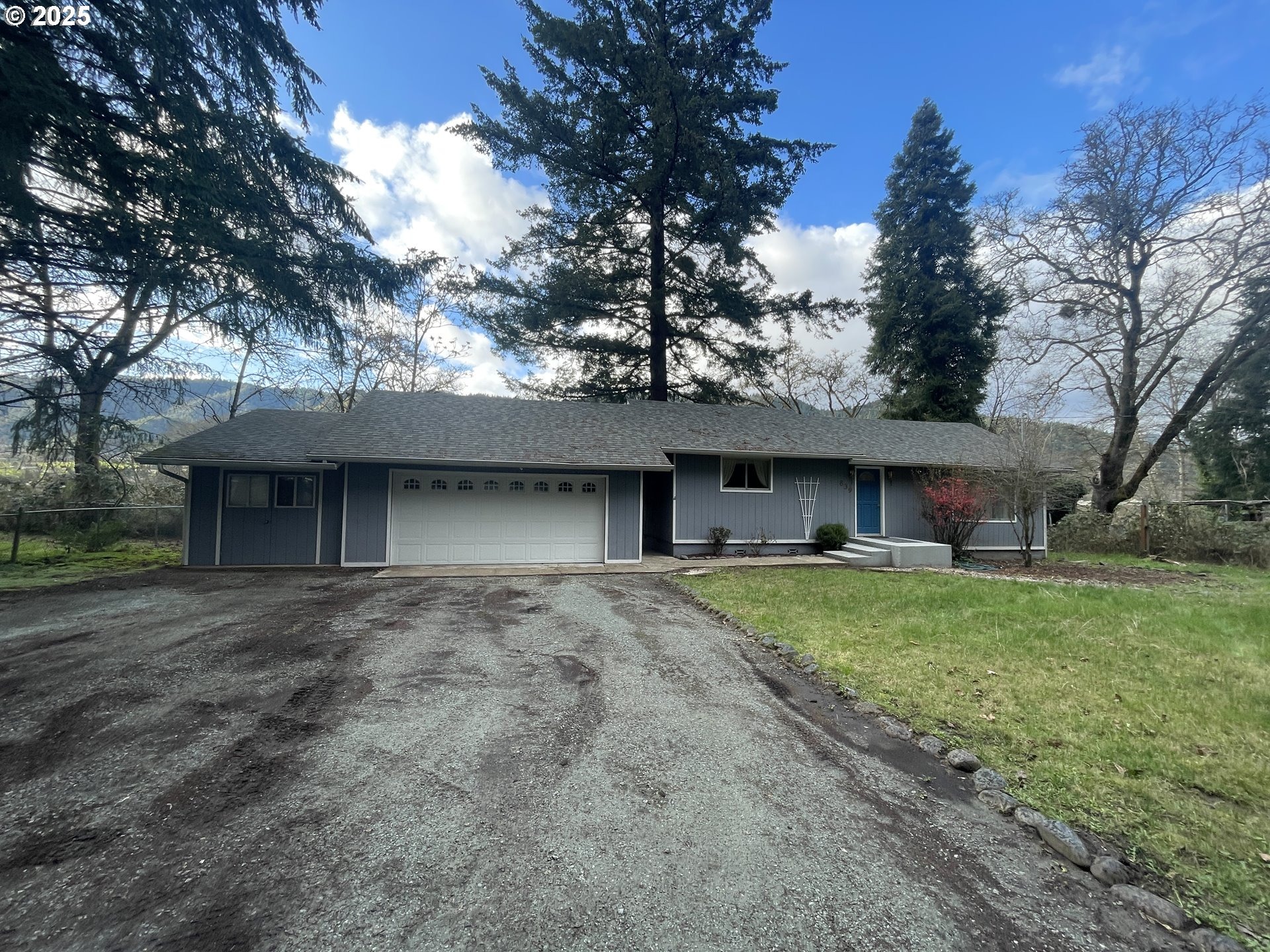 Old Pacific Hwy, Myrtle Creek, OR 97457