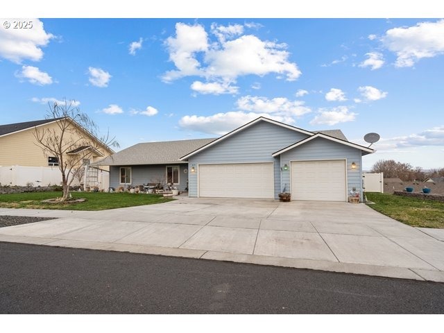 Desert Sky Dr, Hermiston, OR 97838