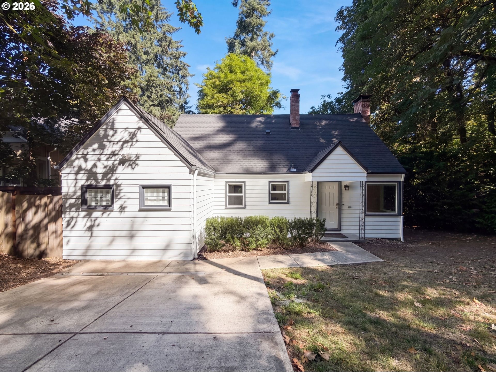 Ash St, Lake Oswego, OR 97034