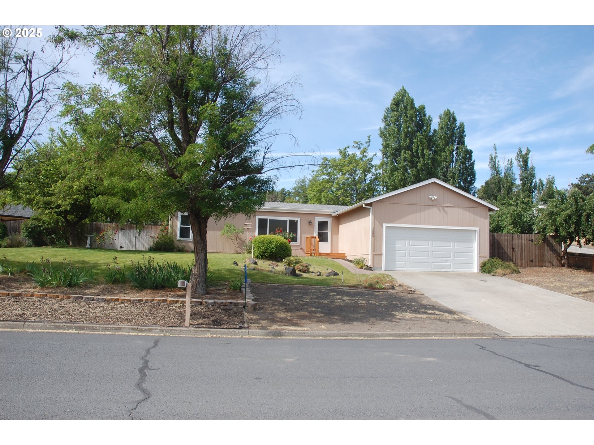 Cottonwood St, Arlington, OR 97812 #1