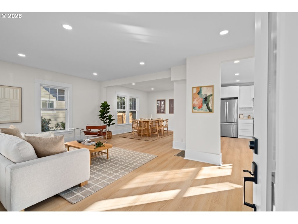Webster St, Portland, OR 97217 #1