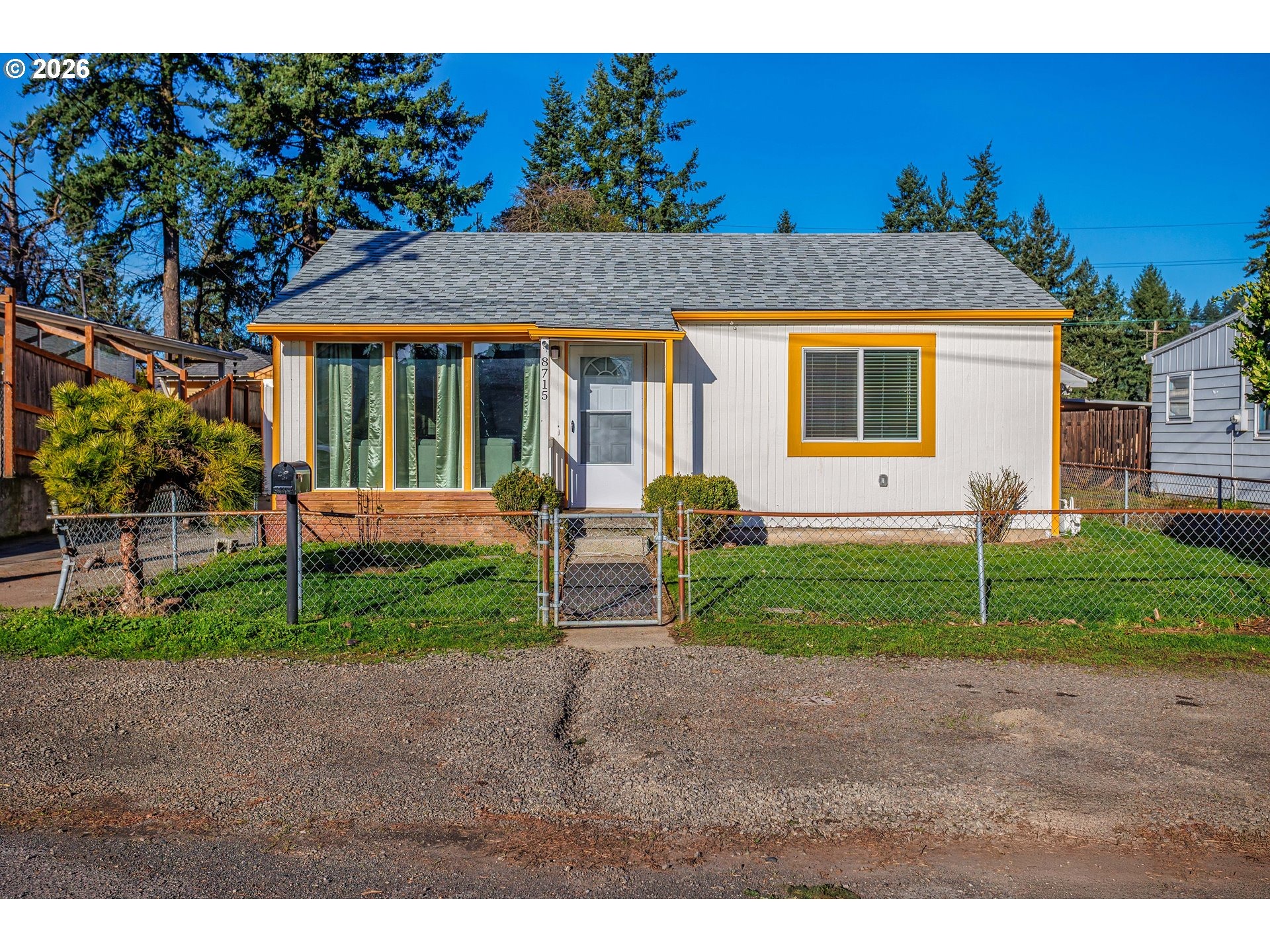 Clackamas St, Portland, OR 97220