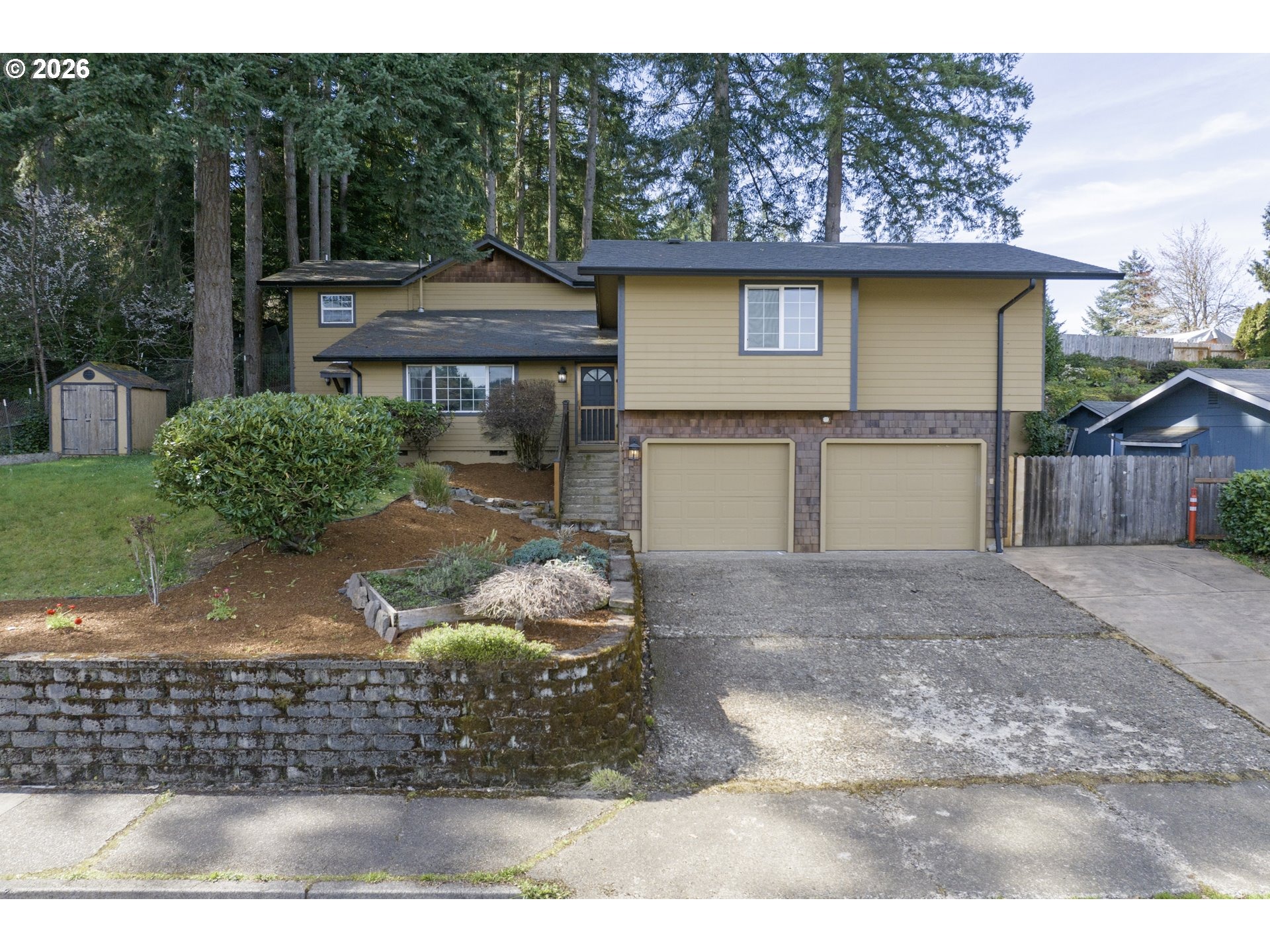 R St, Cottage Grove, OR 97424