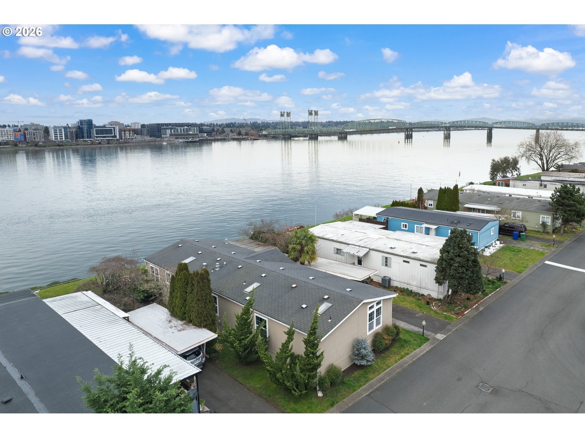 Hayden Island Dr, Portland, OR 97217