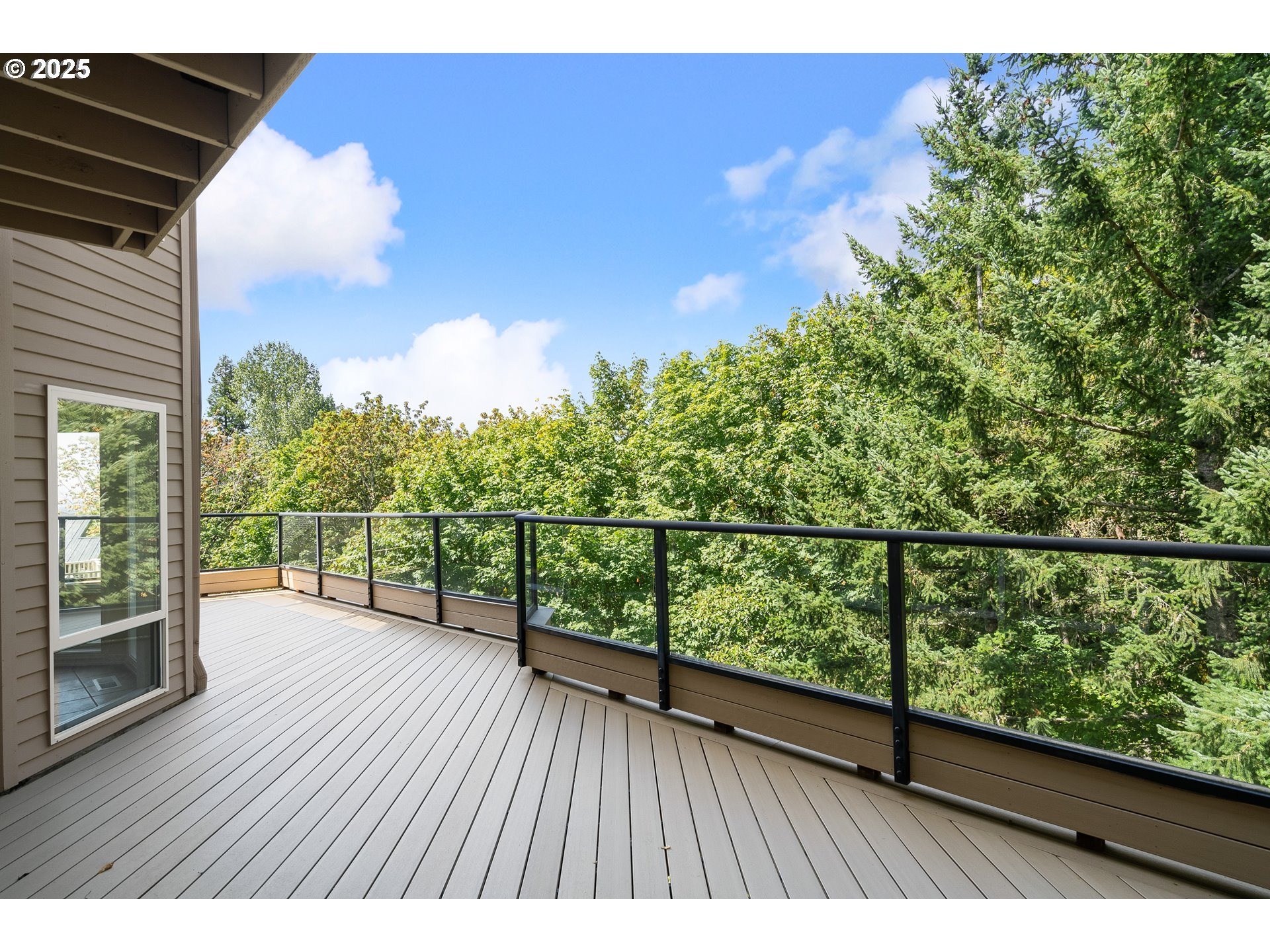 Hazeltine St, Portland, OR 97229 #1