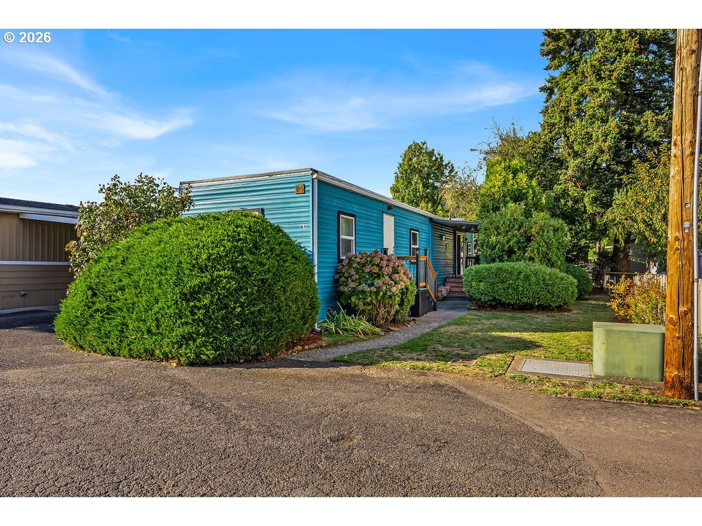 Highway 212 , Clackamas, OR 97015