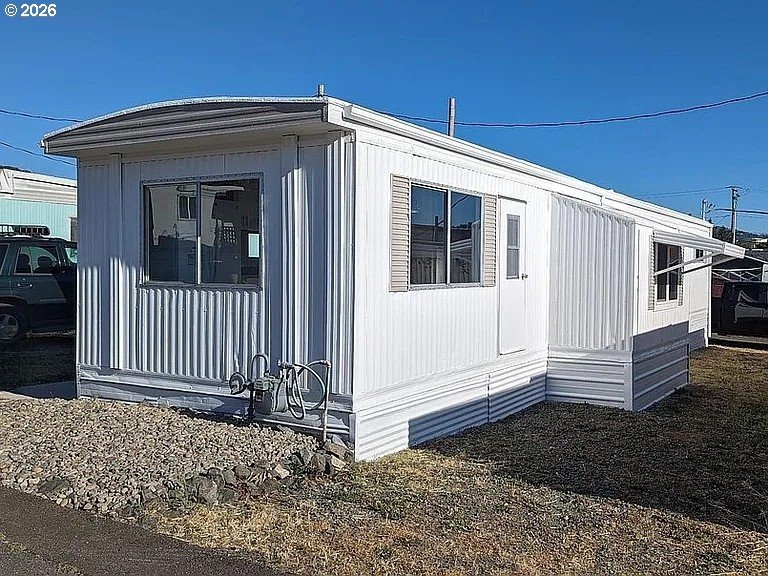 Stephens St, Roseburg, OR 97470