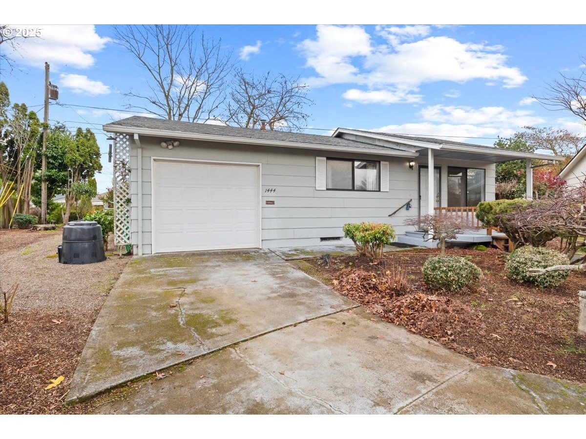 Umpqua Ct, Woodburn, OR 97071 #1