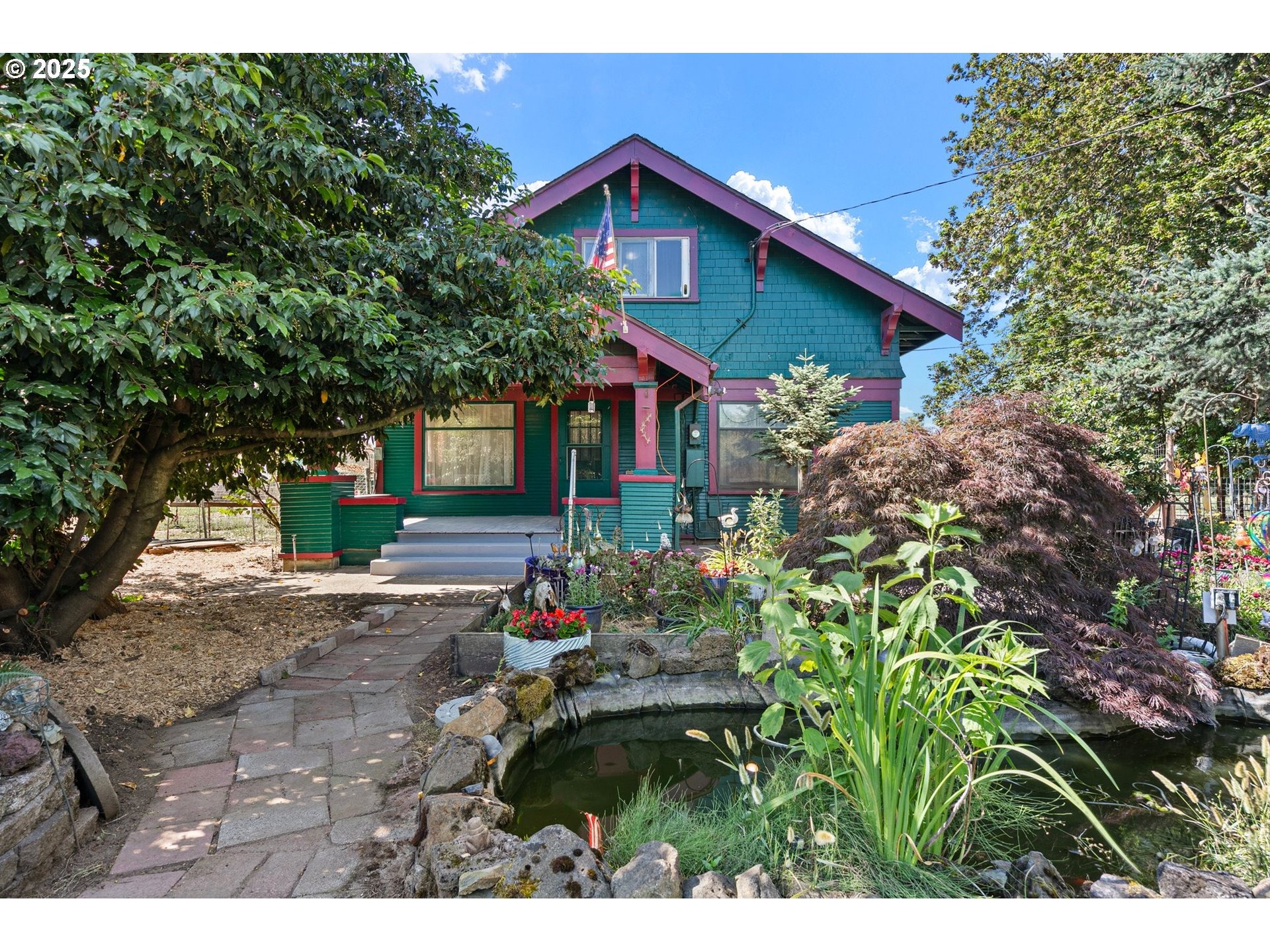 Royal Ave, Eugene, OR 97402