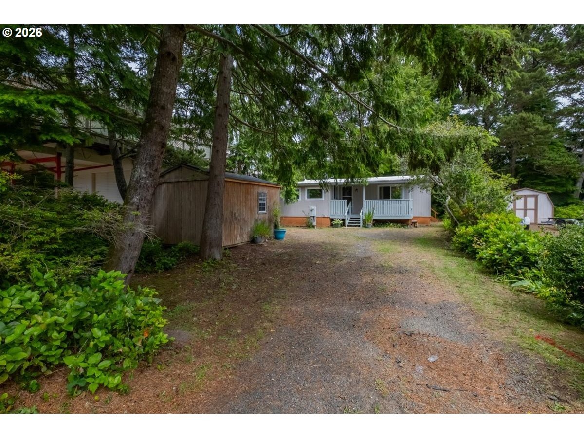 Hazelton Pl, Depoe Bay, OR 97341