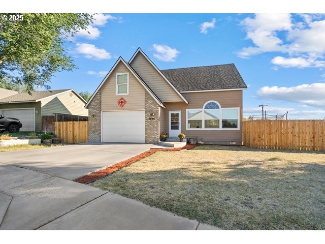 Riverhill Dr, Hermiston, OR 97838 #1