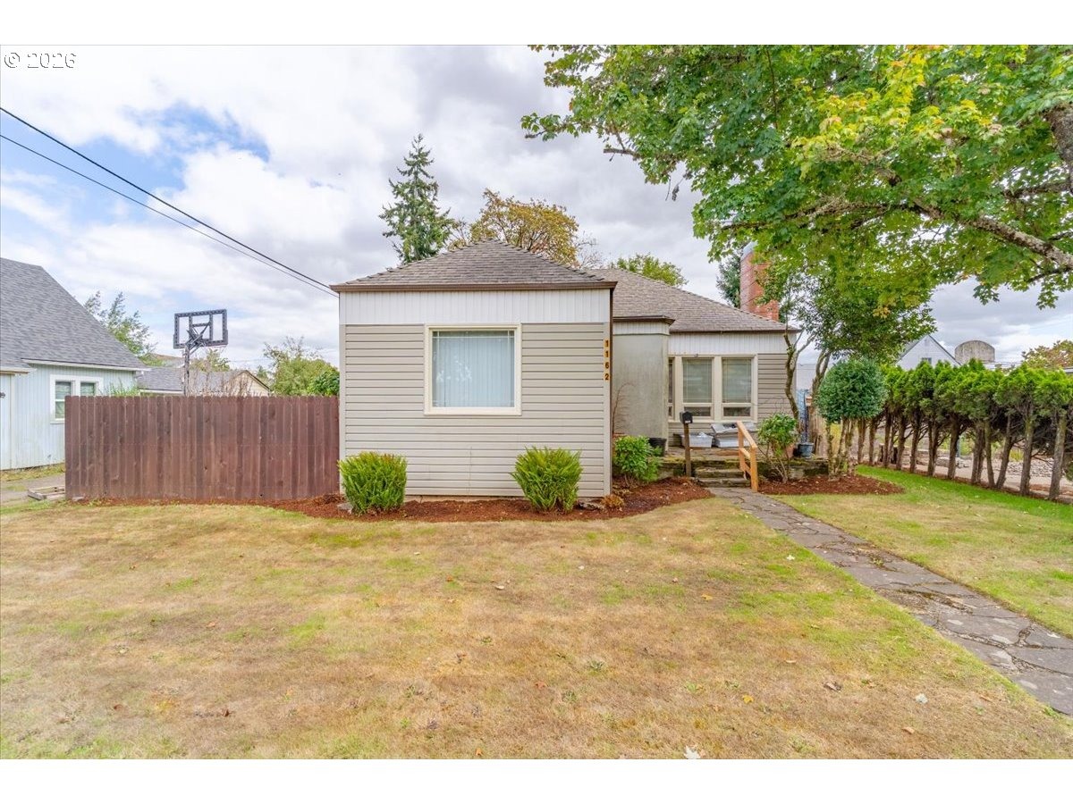 Lyle St, Dallas, OR 97338