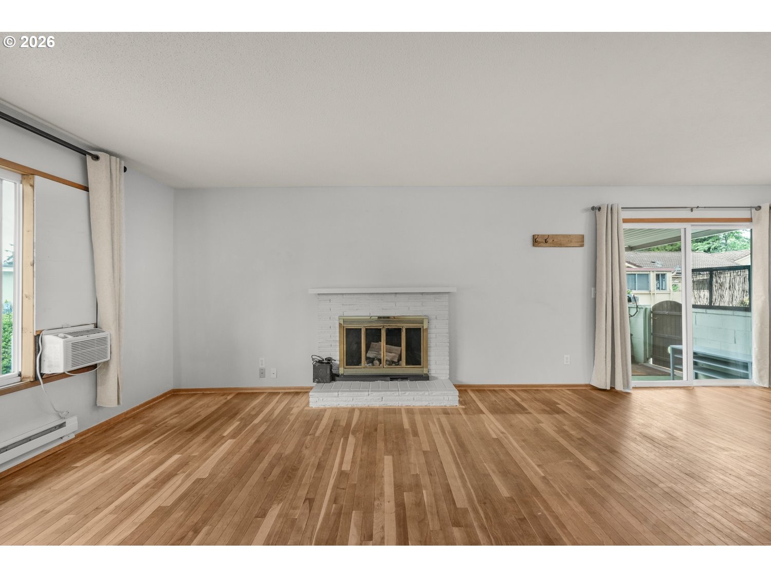 Main St, Portland, OR 97233 #1