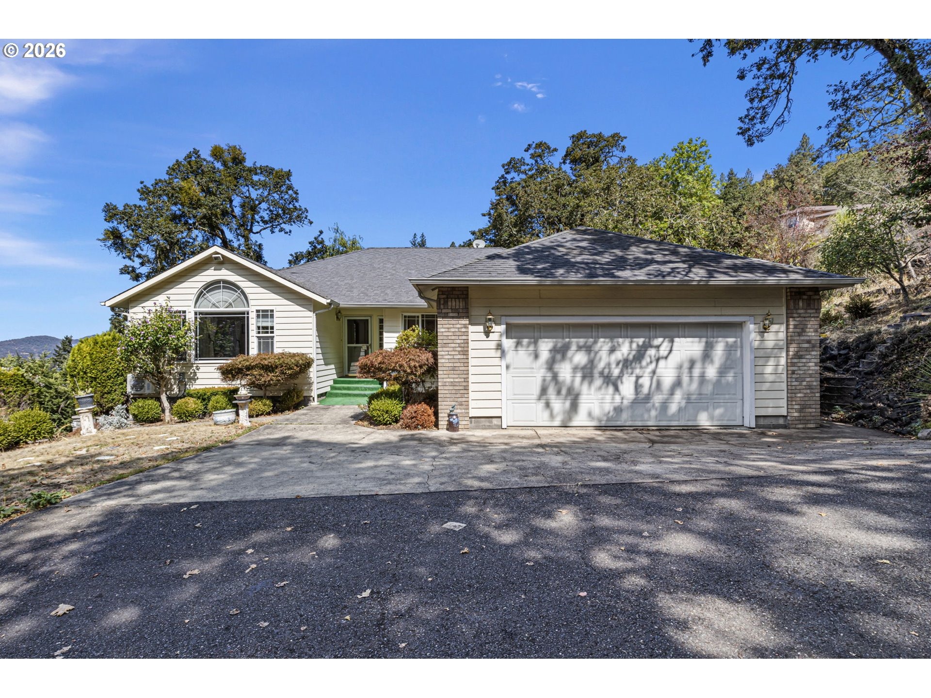 Laurel Ct, Roseburg, OR 97470