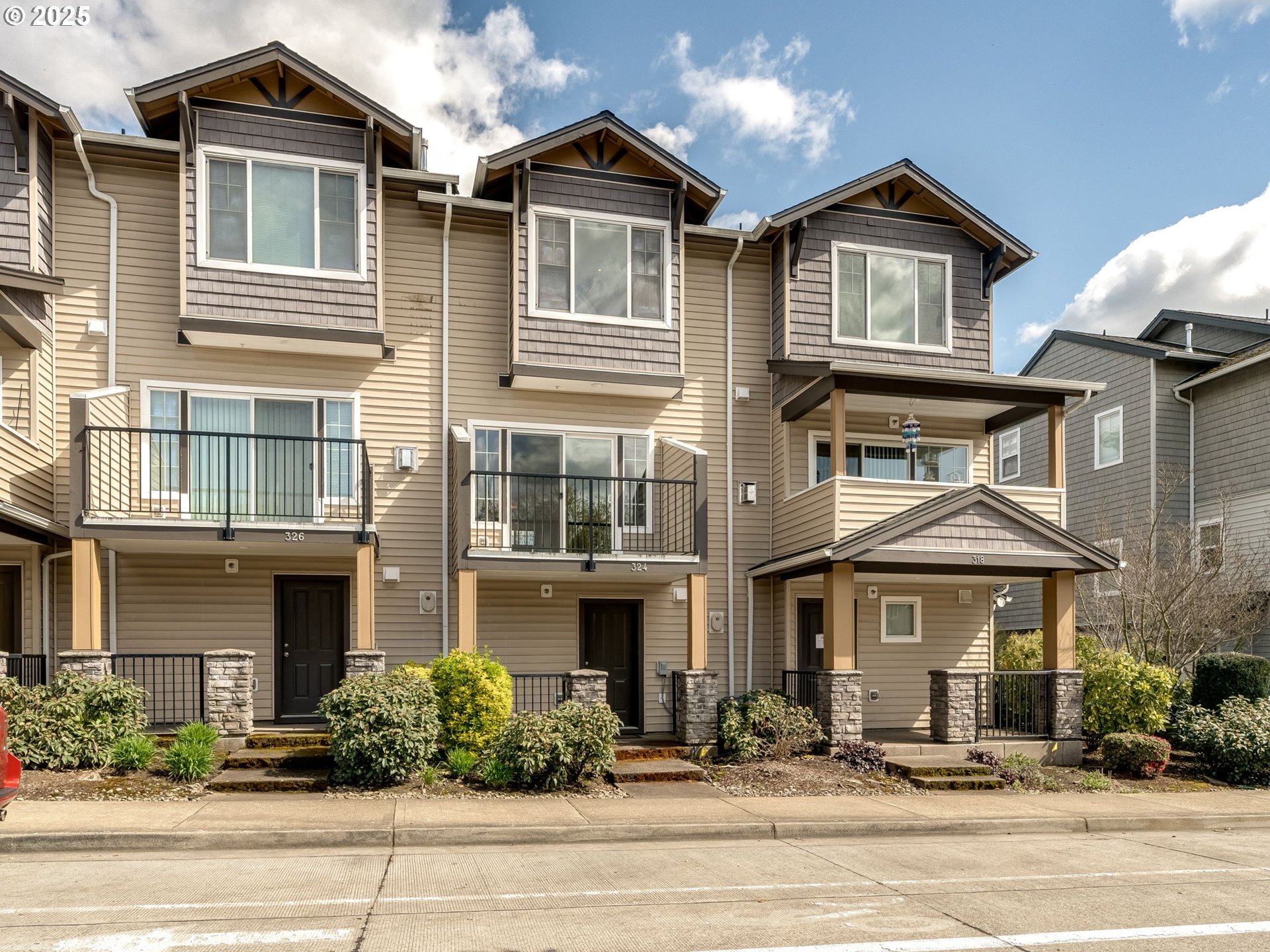 Edgeway Dr, Beaverton, OR 97006