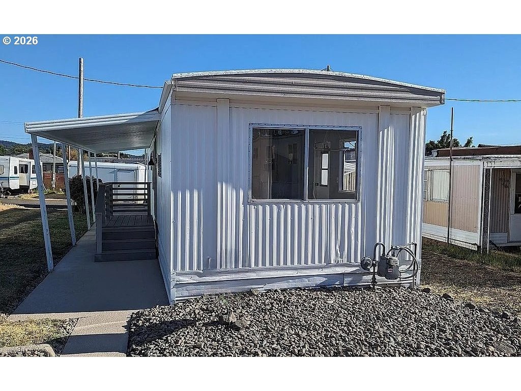 Stephens St, Roseburg, OR 97470 #1