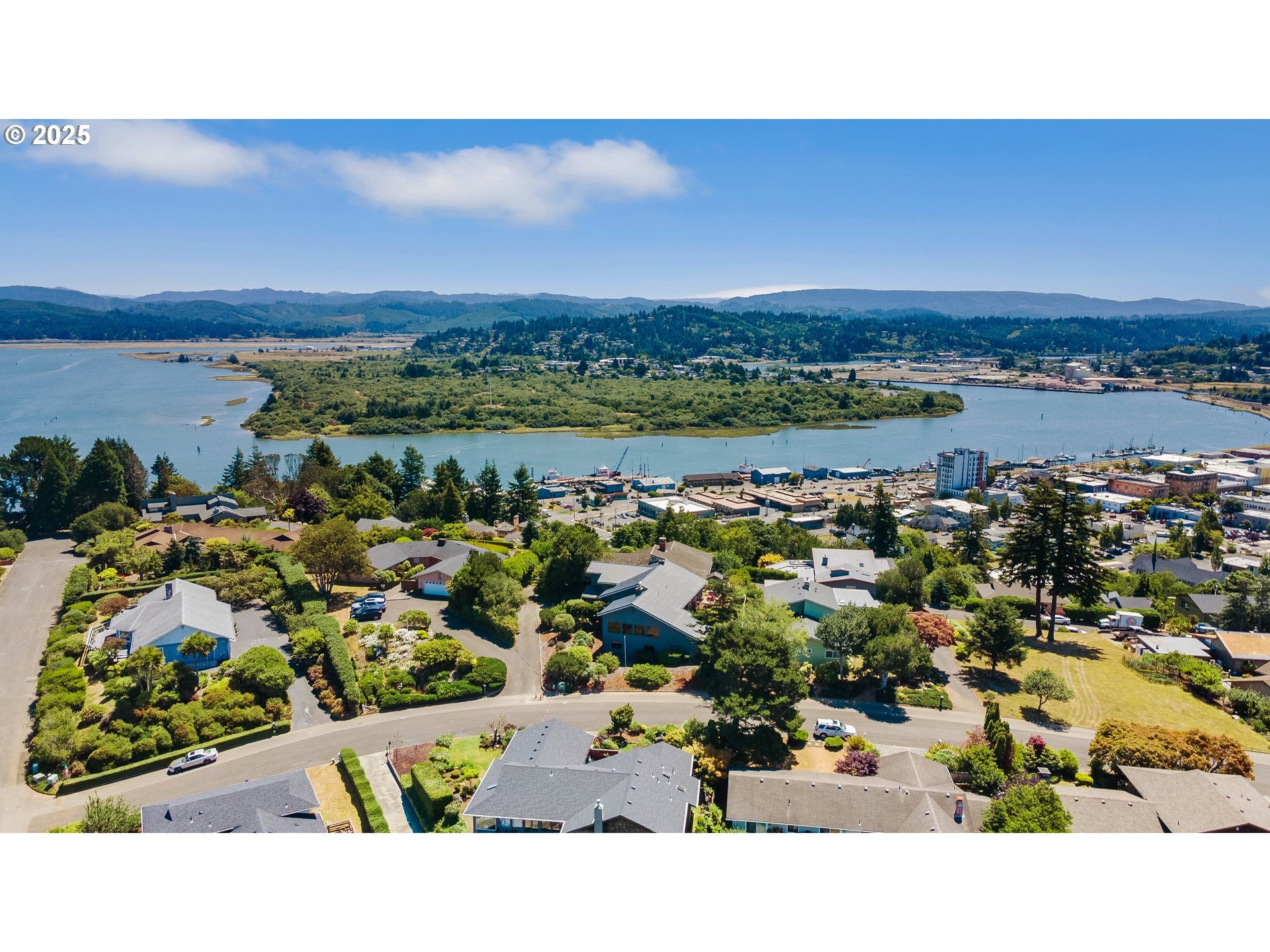 Signal Way, Coos Bay, OR 97420 #1