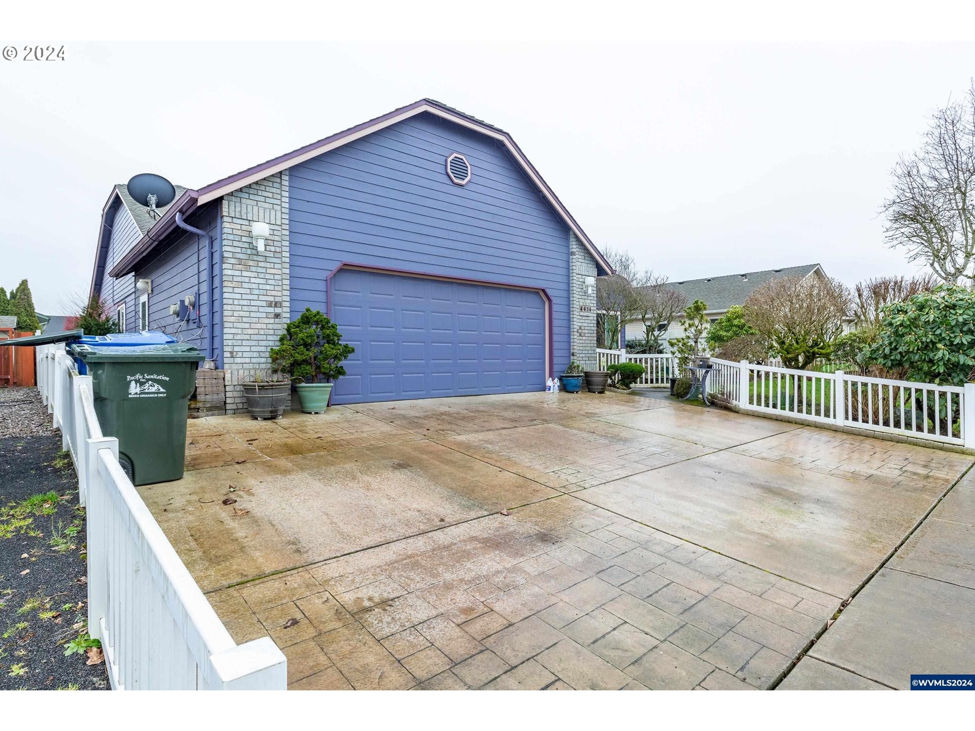 Indian Earth Ave, Salem, OR 97305