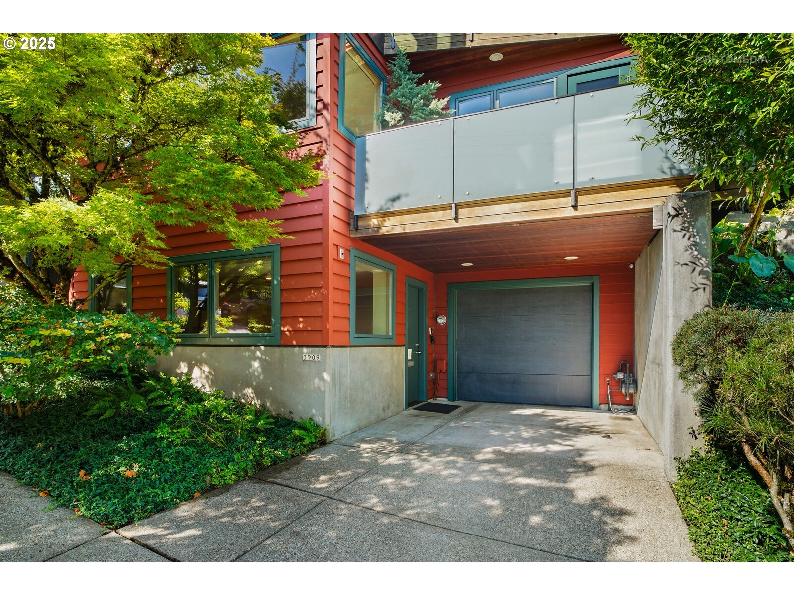 View Point Ter, Portland, OR 97239 #1