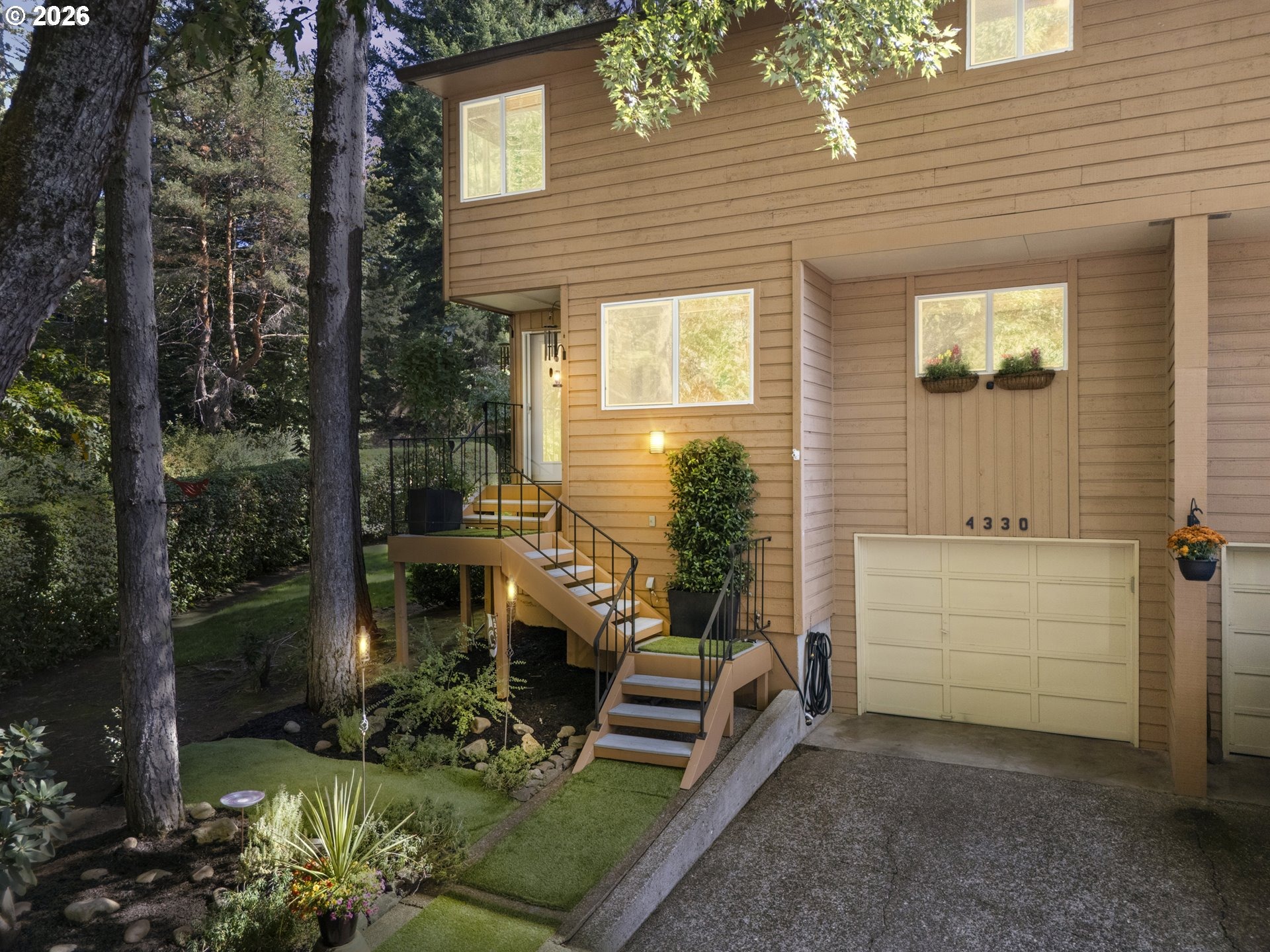Botticelli St, Lake Oswego, OR 97035