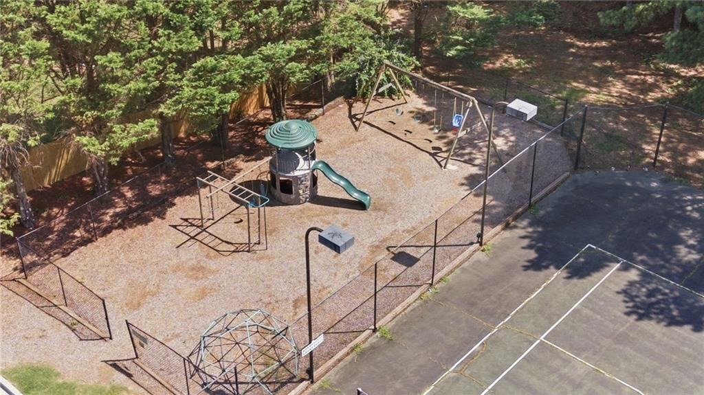 Smoke Hill Dr, Hoschton, GA 30548