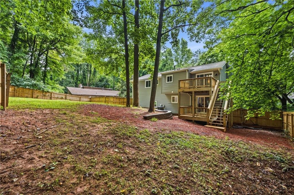 Ridgeside Dr, Acworth, GA 30102