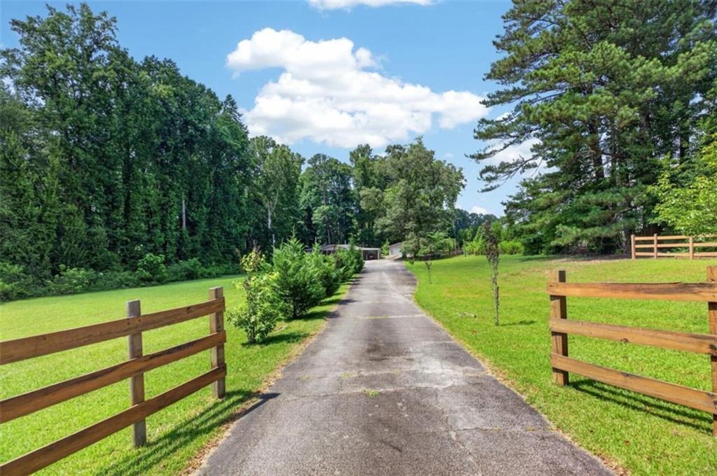 Hill Rd, Powder Springs, GA 30127