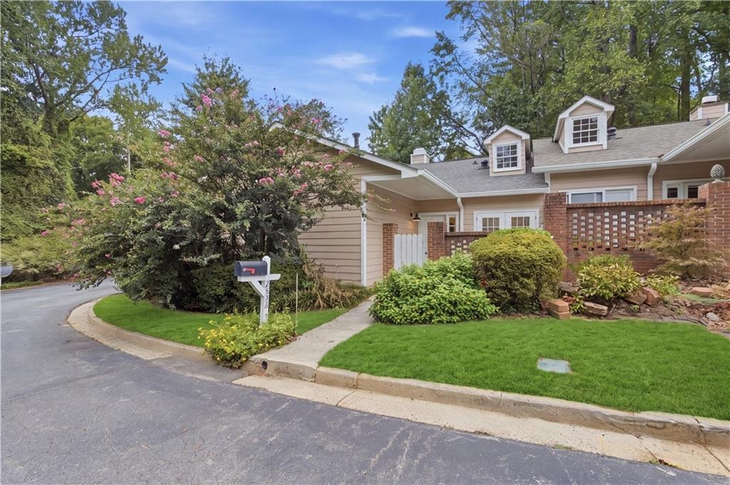 Crosswycke Forest Dr, Brookhaven, GA 30319