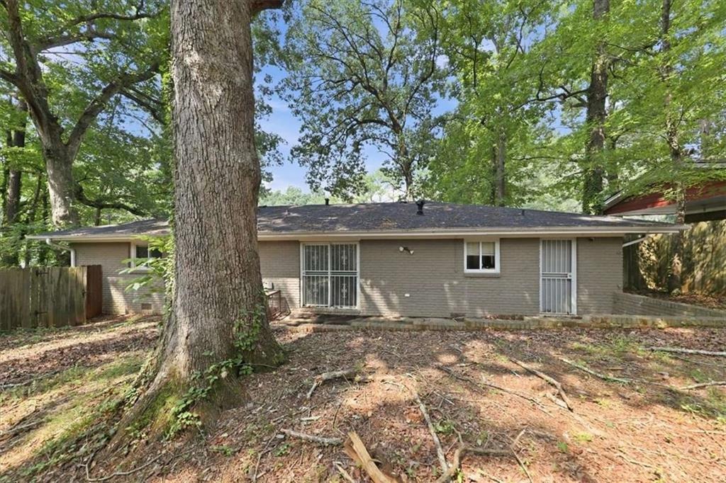 Mecklinburg Pl, Decatur, GA 30032