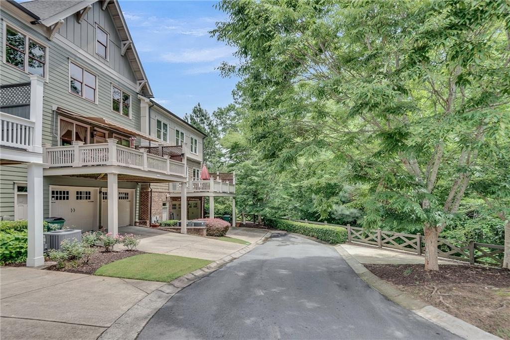 Staddlebridge Ave, Canton, GA 30114