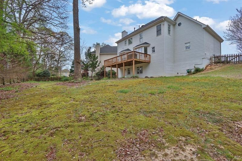 Lone Oak Ct, Lawrenceville, GA 30043