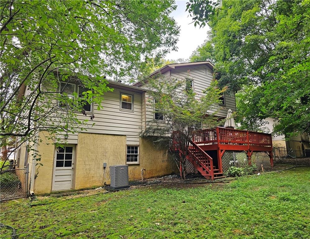 Reilly Ln, Clarkston, GA 30021