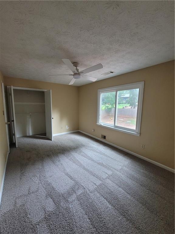 Cole Dr, Lilburn, GA 30047