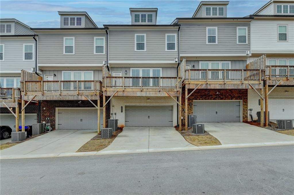 Richmond Row Dr, Suwanee, GA 30024
