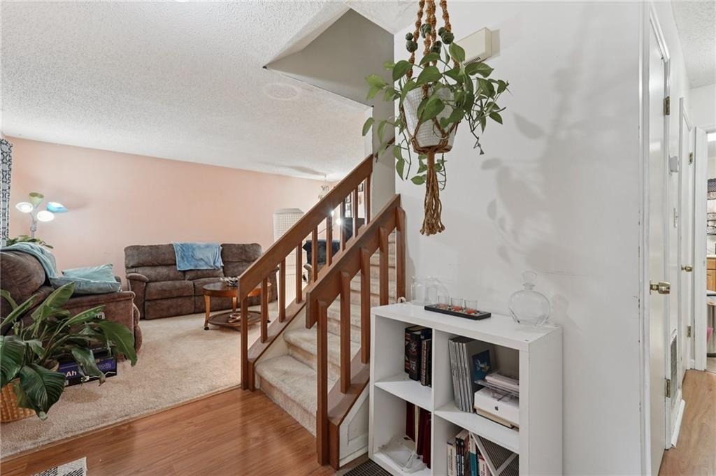 Laurel Mill Dr, Roswell, GA 30076