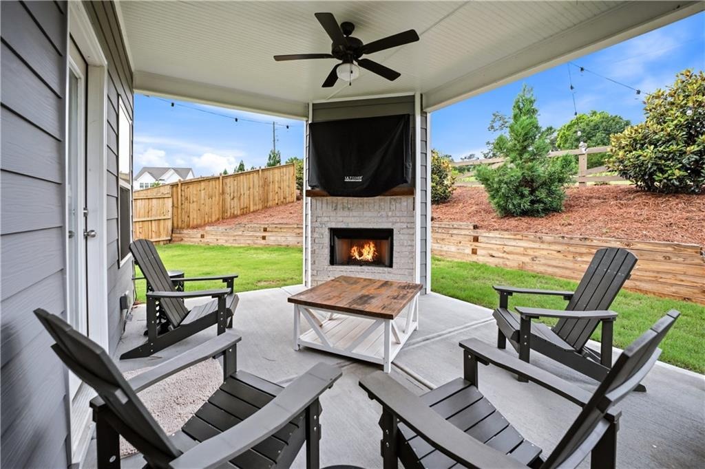 Cherokee Rose Ln, Hoschton, GA 30548