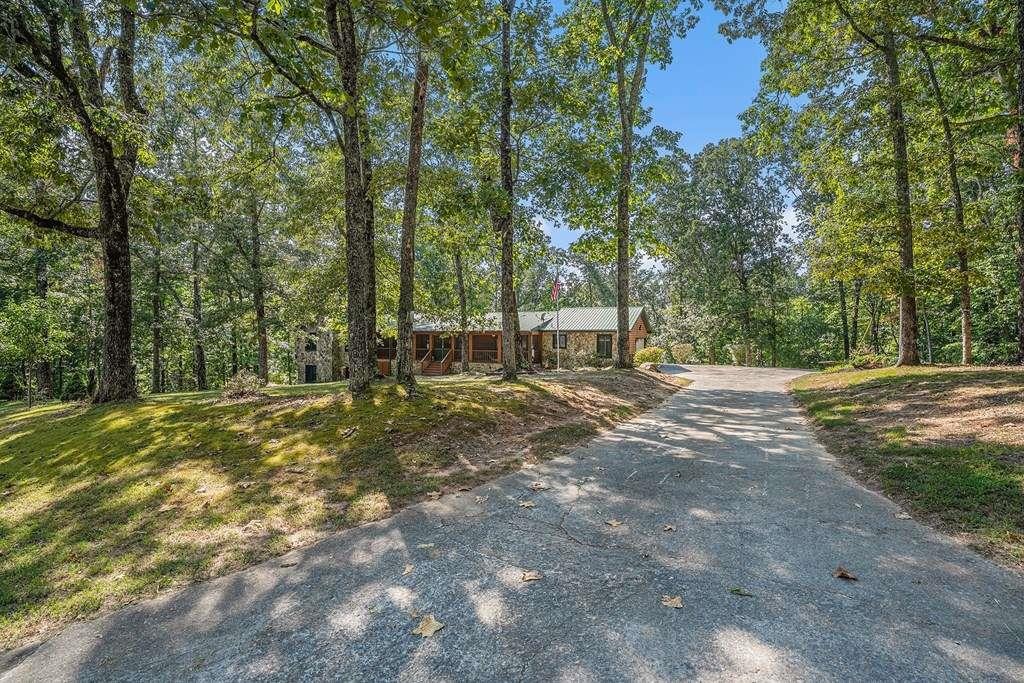 Davis Rd, Blue Ridge, GA 30513