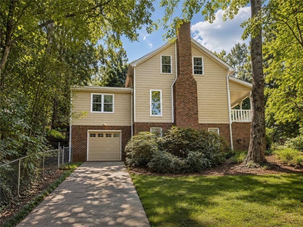 Evelyn Ln, Lilburn, GA 30047