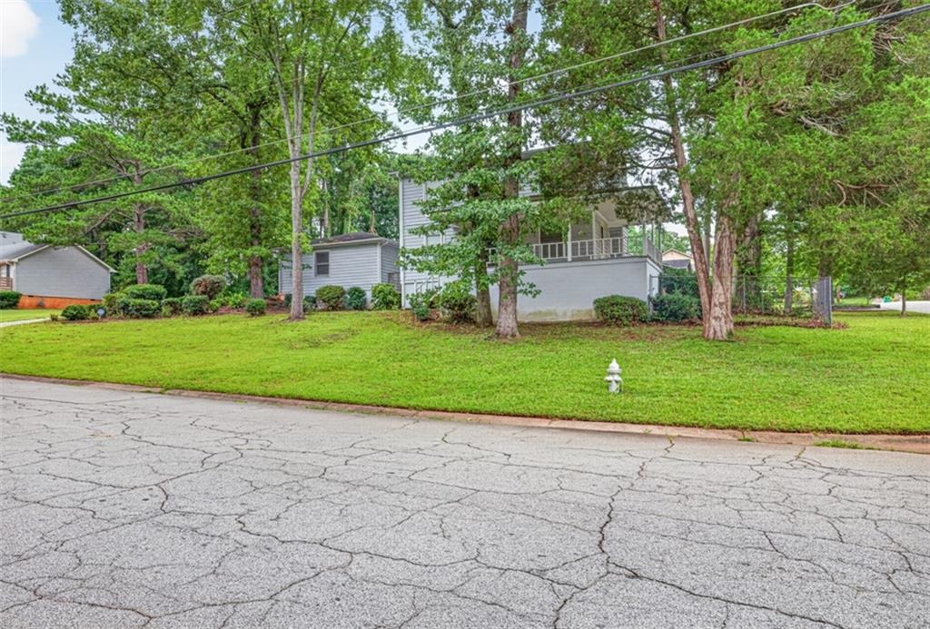 Benton Harbor Ct, Decatur, GA 30034
