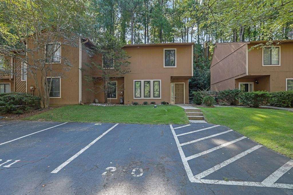 Lake Hollow Blvd, Marietta, GA 30064