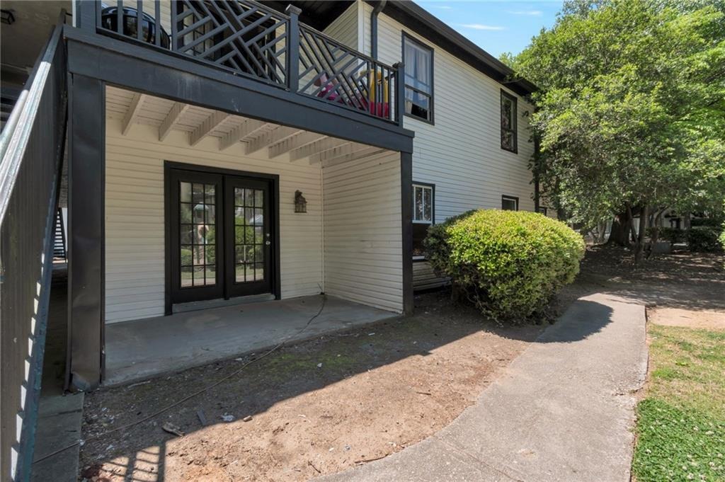 Woodbriar Cir, Tucker, GA 30084